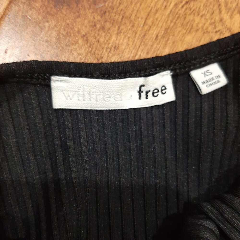 Wilfred Aritzia quiet luxury ribbed long sleeved balletcore bodycon bodysuit top - Picture 7 of 15